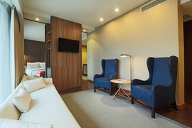 DoubleTree by Hilton Santiago Kennedy