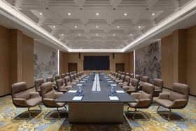 Days Hotel by Wyndham Luzhou Gulin