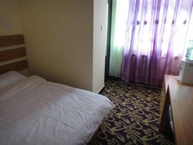 Friday Fashion Hotel
