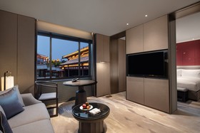 HUALUXE Xi'an Tanghua