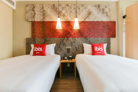 Ibis Xi'an Xingqing Palace Park Hotel