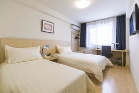 Jinjiang Inn Yanliang Qianjin Road City Square