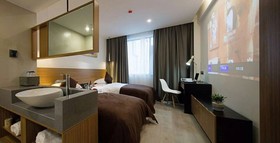 New Northwest Hotel
