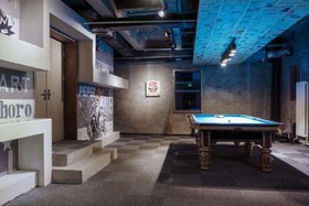 Time Tunnel Designer Hotel