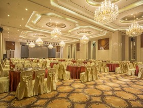 Titan Central Park Hotel Xi'an