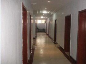 Huixian Baligou Songyingge Hotel