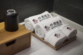 Qianna Hotel Xinxiang