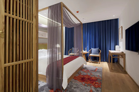 Qianna Hotel Xinxiang