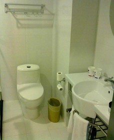 Hanting Hotel Zhengzhou Ruhe Road