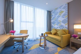 Holiday Inn Express Zhengzhou Longzi Lake