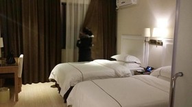 Kunlun Leju Business Hotel