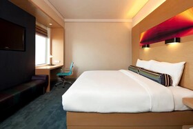 Q box Hotel Zhengzhou
