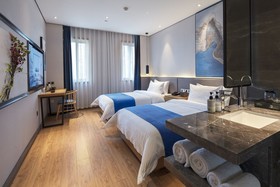 Qianna Baihe Boutique Hotel