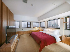 Qianna Yingtang Hotel