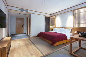 Qianna Yingtang Hotel