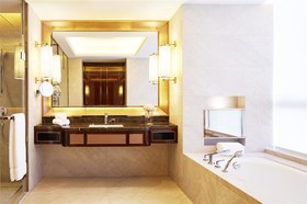 Sheraton Zhengzhou Hotel