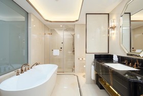 Best Western Plus Golden Dream Bay Resort Hotel
