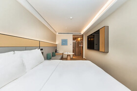 Ji Hotel Shanghai Xietu East Road