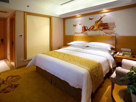 Vienna International Hotel National Exhibition Center Huaxu Highway