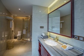 Chouery International Hotel