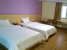 7 Days Inn Jilin Jiefang Road Business Center Branch