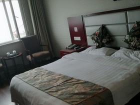 Shell Fuyang Taihe County Yujiayuan Hotel