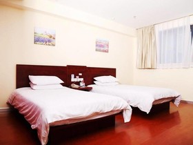 Hanting Express Haining Haichang Nan Lu Leather City Branch