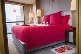 Pullman Haining