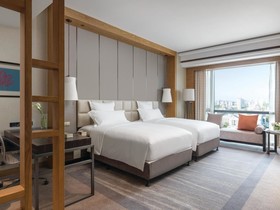 Pullman Haining