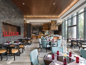 Pullman Haining