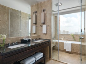 Pullman Haining
