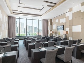 Pullman Haining