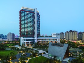 Pullman Haining