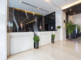 Metropolo Hefei Wanda Plaza Swan Lake