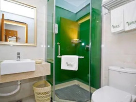 Vatica Hefei Maanshan Road Lvdiyinghai Zhugang Metro Station Hotel