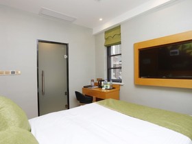 Vatica Hefei Silihe Road Wenyi Bainian Street Hotel