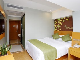 Vatica Hefei Silihe Road Wenyi Bainian Street Hotel