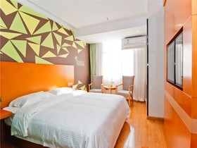 Vatica Hefei Yaohai District Wanggang Road Metro Station Hotel