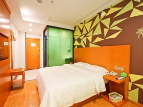 Vatica Hefei Yaohai District Wanggang Road Metro Station Hotel