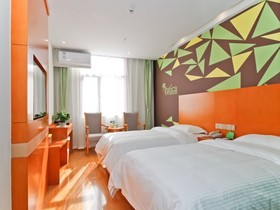 Vatica Hefei Yaohai District Wanggang Road Metro Station Hotel