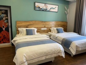 Wesley Rosegarden Lushan