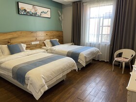 Wesley Rosegarden Lushan