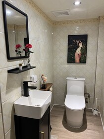 Wesley Rosegarden Lushan