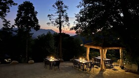 Wesley Rosegarden Lushan