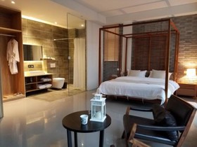 Yiming Shuju Rural Homestay In Jiaxian County