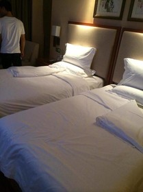 Warm Island Lake Resort Hangzhou