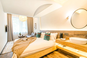 Buerju Light Luxury Hostel