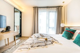 Buerju Light Luxury Hostel