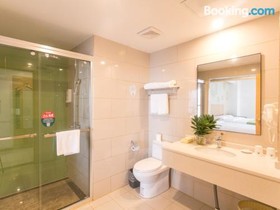 GreenTree Inn Suzhou Tai Lake Xukou Town Government Express Hotel