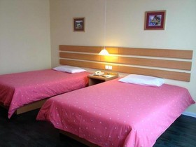 Home Inn Wujiang Shengze Wealth Center